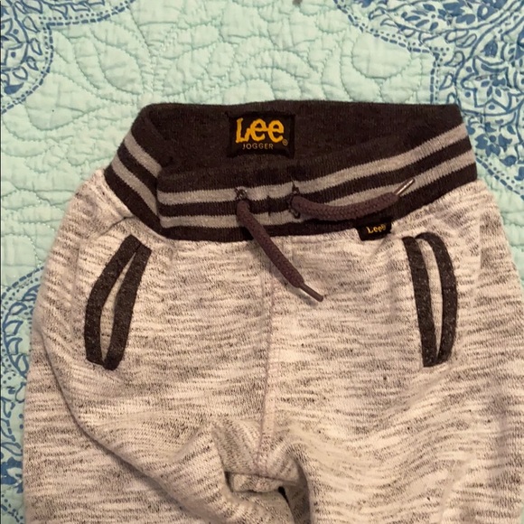 Lee jogger 12 month - Picture 4 of 4